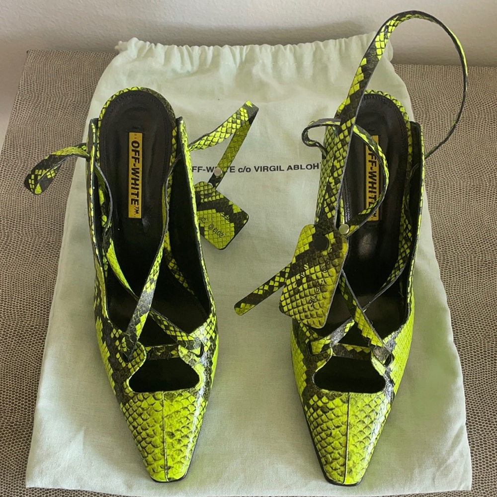 ***THIS SUMMERS HOTTEST COLOR**Off- White, electric green/black runway BRAND NEW